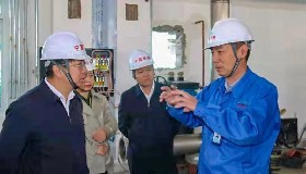 中衛(wèi)市市委常委、副市長崔昆蒞臨公司進行調(diào)研工作