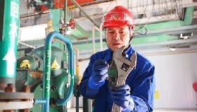 “關(guān)鍵設(shè)備新動(dòng)能”系列報(bào)道——?dú)鋲簷C(jī)組搶修紀(jì)實(shí)：團(tuán)隊(duì)協(xié)作與高效應(yīng)急的生動(dòng)展現(xiàn)